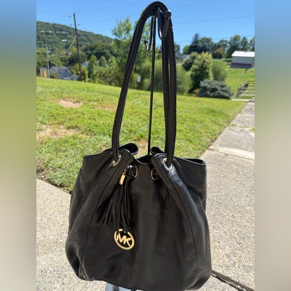 Michael Kors Black Leather Shoulder Bag with Gold Accents - Picture 1 of 7